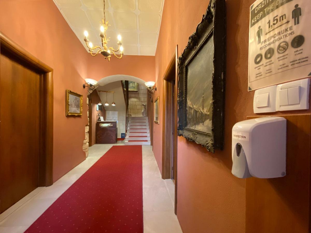 Shangri La Mansion Mostar Esterno foto