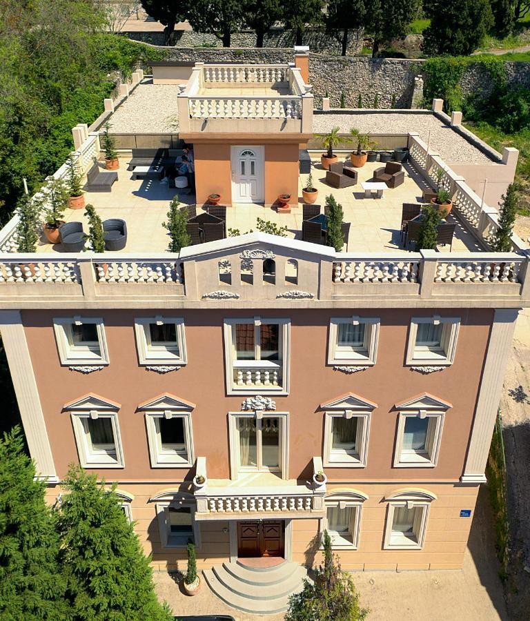 Shangri La Mansion Mostar Esterno foto